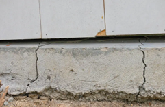 Cracks can damage foundations in Edgar, WI